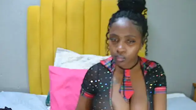 Snapshot of CocoBlazerx76 chatting on 30, 7, 2026 CocoBlazerx76 online show from 30, 7, 2026