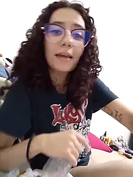 Aura Phone online show from 18, 4, 2026