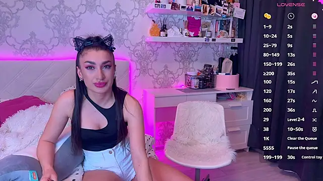 MyNaomi online show from 19, 4, 2026