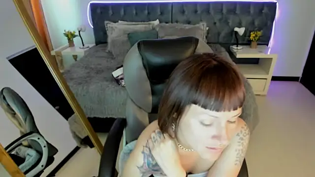 Snapshot of Kim_Jeins666_ chatting on 10, 6, 2026 Kim Jeins666 online show from 10, 6, 2026