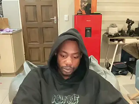 MunyaiSimo34156 online show from 14, 4, 2026