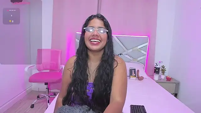 Amapola Renaldi online show from 21, 4, 2026