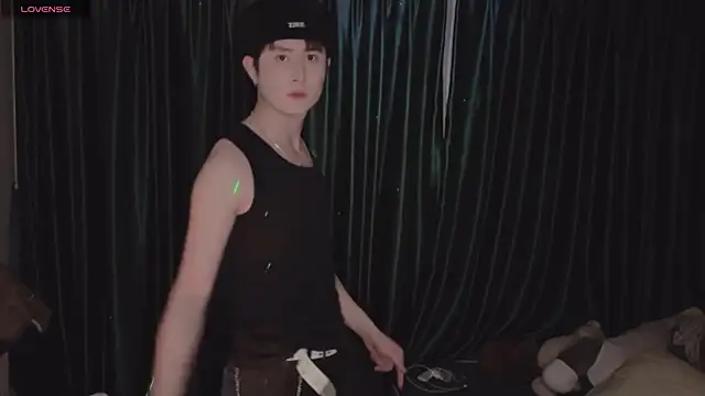 Zz YuunaSSquart zZ online show from 19, 4, 2026