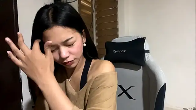 EveStachowski online show from 20, 4, 2026