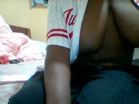 Snapshot of Lively008 chatting on 15, 4, 2026 Lively008 online show from 15, 4, 2026