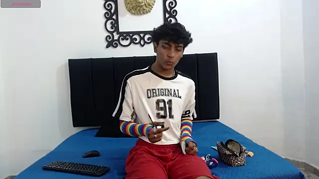 SinBoy  online show from 28, 4, 2026