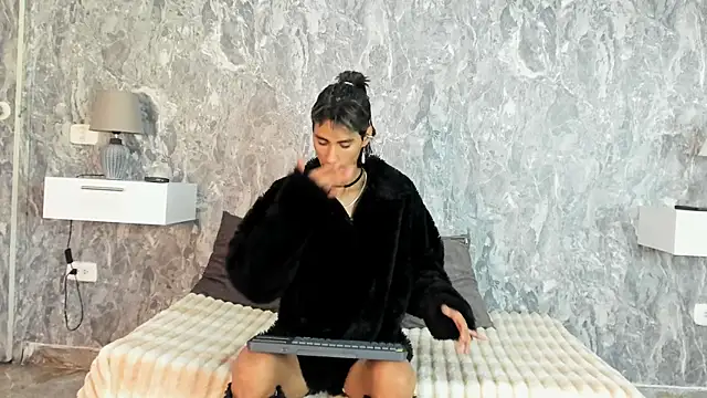 Sam Parrker online show from 17, 4, 2026