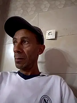 Snapshot of walide400 chatting on 13, 7, 2026 walide400 online show from 13, 7, 2026