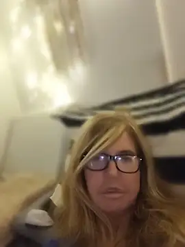 Marianne10 online show from 14, 6, 2026