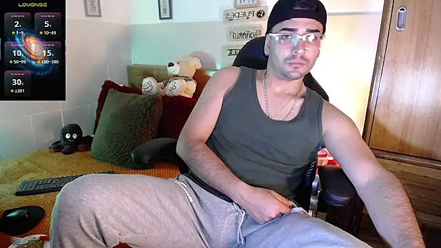 Snapshot of andders_ chatting on 8, 7, 2026 andders online show from 8, 7, 2026