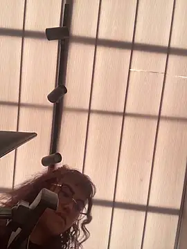 kira ec online show from 22, 4, 2026