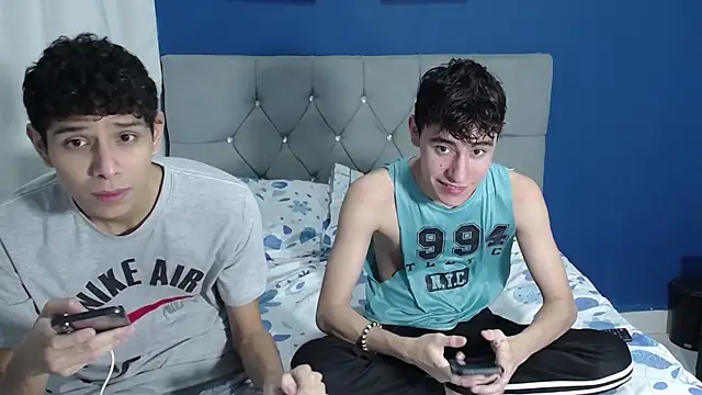 Thiago And Gael online show from 12, 7, 2026