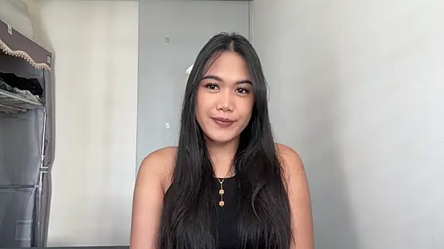 MaggieCahue online show from 19, 4, 2026