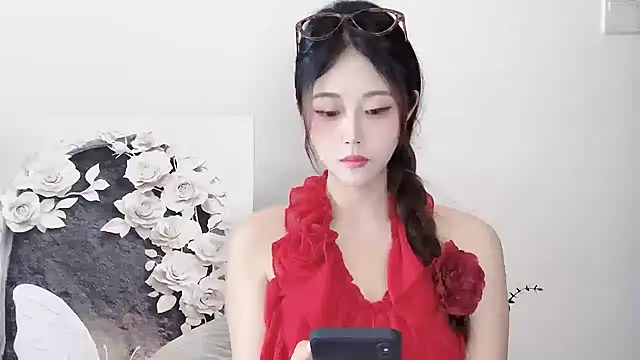 Snapshot of KiKi-011 chatting on 20, 5, 2026 KiKi-011 online show from 20, 5, 2026
