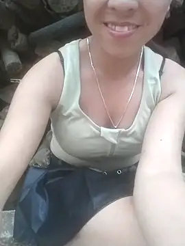 Snapshot of Zara-Lina chatting on 25, 4, 2026 Zara-Lina online show from 25, 4, 2026
