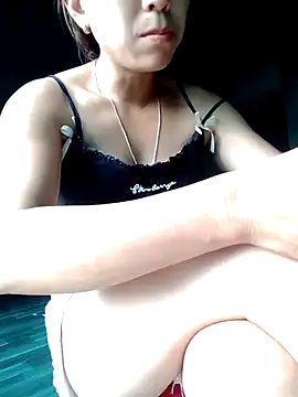 Snapshot of Zara-Lina chatting on 19, 5, 2026 Zara-Lina online show from 19, 5, 2026