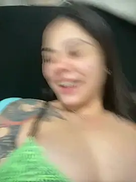 Snapshot of Livia-cortez chatting on 25, 5, 2026 Livia-cortez online show from 25, 5, 2026