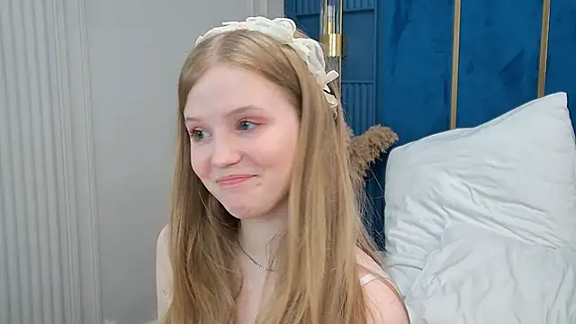 LilianHowards online show from 12, 6, 2026