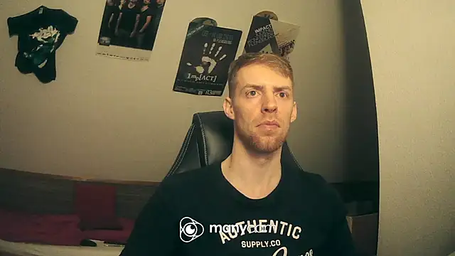 Snapshot of Milkyman7 chatting on 24, 12, 2024 Milkyman7 online show from 24, 12, 2024