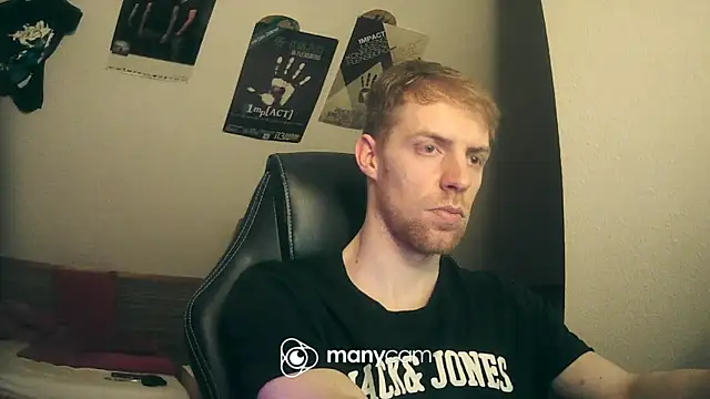 Snapshot of Milkyman7 chatting on 1, 1, 2025 Milkyman7 online show from 1, 1, 2025