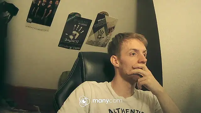 Snapshot of Milkyman7 chatting on 6, 3, 2025 Milkyman7 online show from 6, 3, 2025