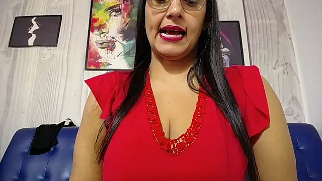 Miss Bobbiess online show from 18, 4, 2026