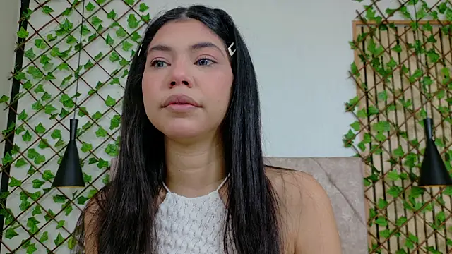 Nathy Pelaez online show from 21, 4, 2026