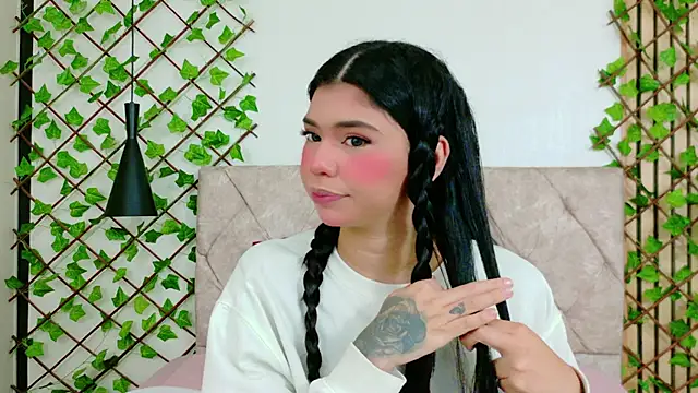 Nathy Pelaez online show from 13, 5, 2026