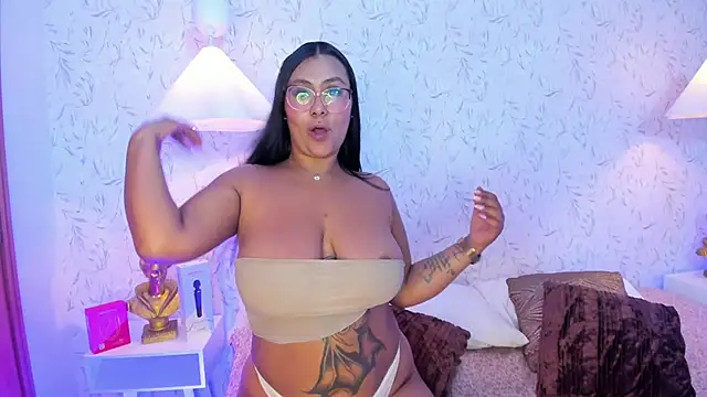 Snapshot of Tammara_Brm chatting on 3, 6, 2026 Tammara Brm online show from 3, 6, 2026