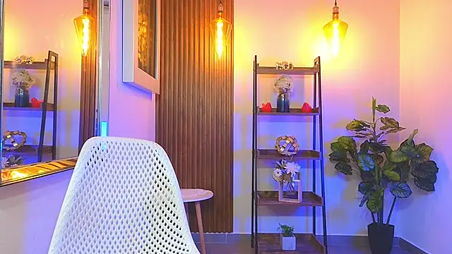 Snapshot of Cherry_Vixen_ chatting on 27, 4, 2026 Cherry Vixen online show from 27, 4, 2026