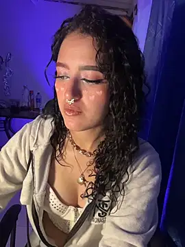 Snapshot of gema_stone chatting on 24, 4, 2026 gema stone online show from 24, 4, 2026