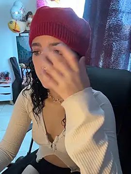 Snapshot of gema_stone chatting on 28, 4, 2026 gema stone online show from 28, 4, 2026