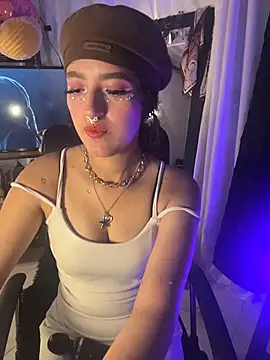Snapshot of gema_stone chatting on 3, 5, 2026 gema stone online show from 3, 5, 2026