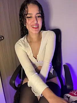 Snapshot of gema_stone chatting on 11, 5, 2026 gema stone online show from 11, 5, 2026