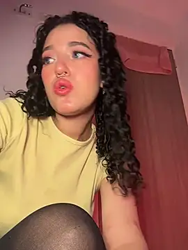 Snapshot of gema_stone chatting on 5, 6, 2026 gema stone online show from 5, 6, 2026