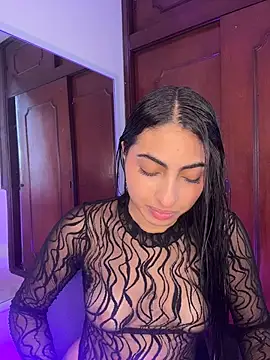 Snapshot of Lily_Rush chatting on 28, 4, 2026 Lily Rush online show from 28, 4, 2026