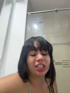 Snapshot of liina_gu chatting on 23, 5, 2026 liina gu online show from 23, 5, 2026