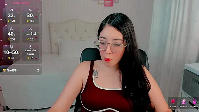 hottie emma james online show from 21, 4, 2026