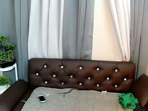 Snapshot of marie_castro chatting on 12, 5, 2026 marie castro online show from 12, 5, 2026