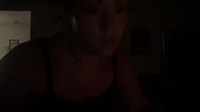 yummymommie7 online show from 14, 6, 2026