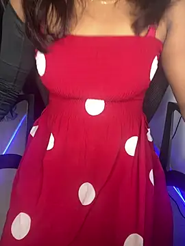VelvetNaina online show from 13, 5, 2026