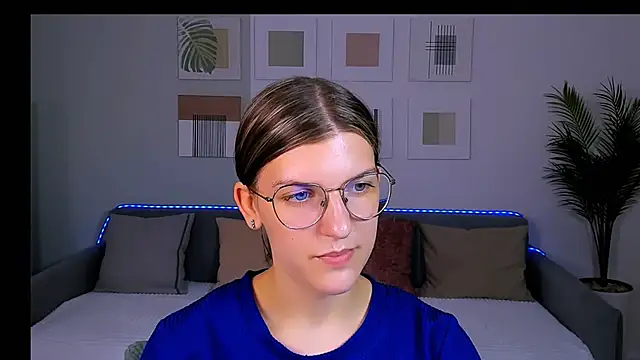 AnnaThorne online show from 2, 6, 2026