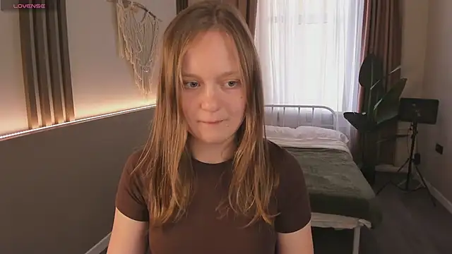 Snapshot of French_Fry chatting on 30, 4, 2026 French Fry online show from 30, 4, 2026