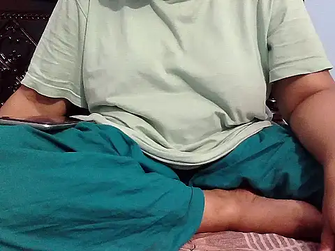 Snapshot of Chubbygirl_Tisha chatting on 25, 5, 2026 Chubbygirl Tisha online show from 25, 5, 2026