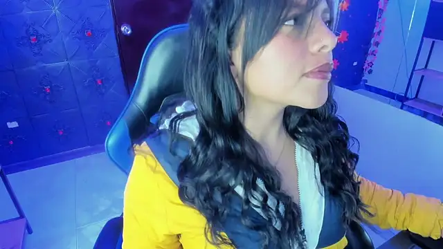 LilaVelvet online show from 12, 6, 2026