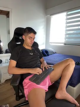 Simoonn8 online show from 30, 4, 2026