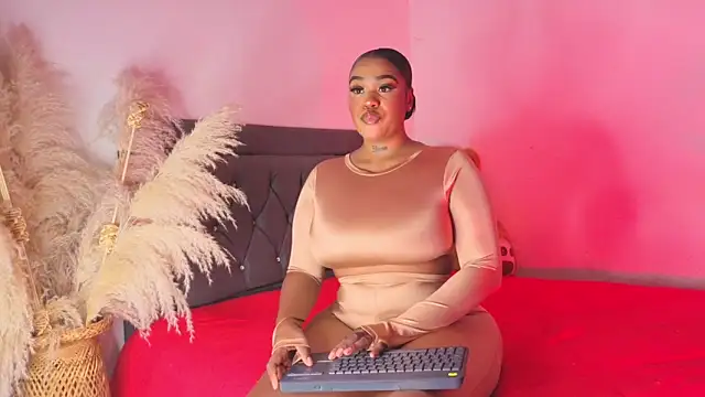 Thalyanna ebonny online show from 3, 5, 2026