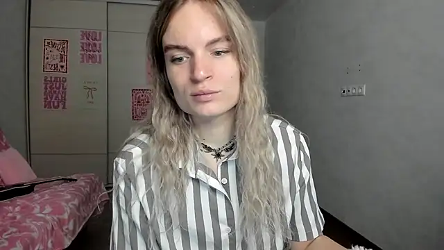 Snapshot of milliKira006 chatting on 9, 5, 2026 milliKira006 online show from 9, 5, 2026