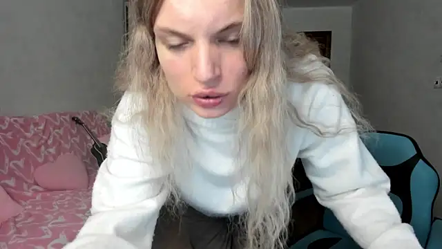 Snapshot of milliKira006 chatting on 11, 5, 2026 milliKira006 online show from 11, 5, 2026