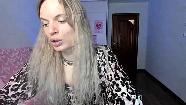 Snapshot of milliKira006 chatting on 11, 5, 2026 milliKira006 online show from 11, 5, 2026